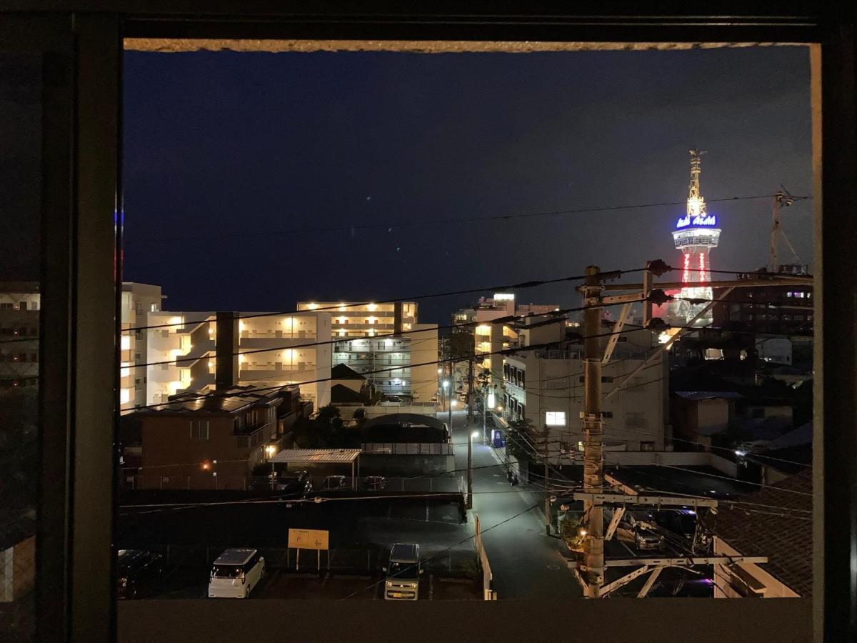 J-Hoppers Beppu Guesthouse ジェイホッパーズ別府ゲストハウス Экстерьер фото