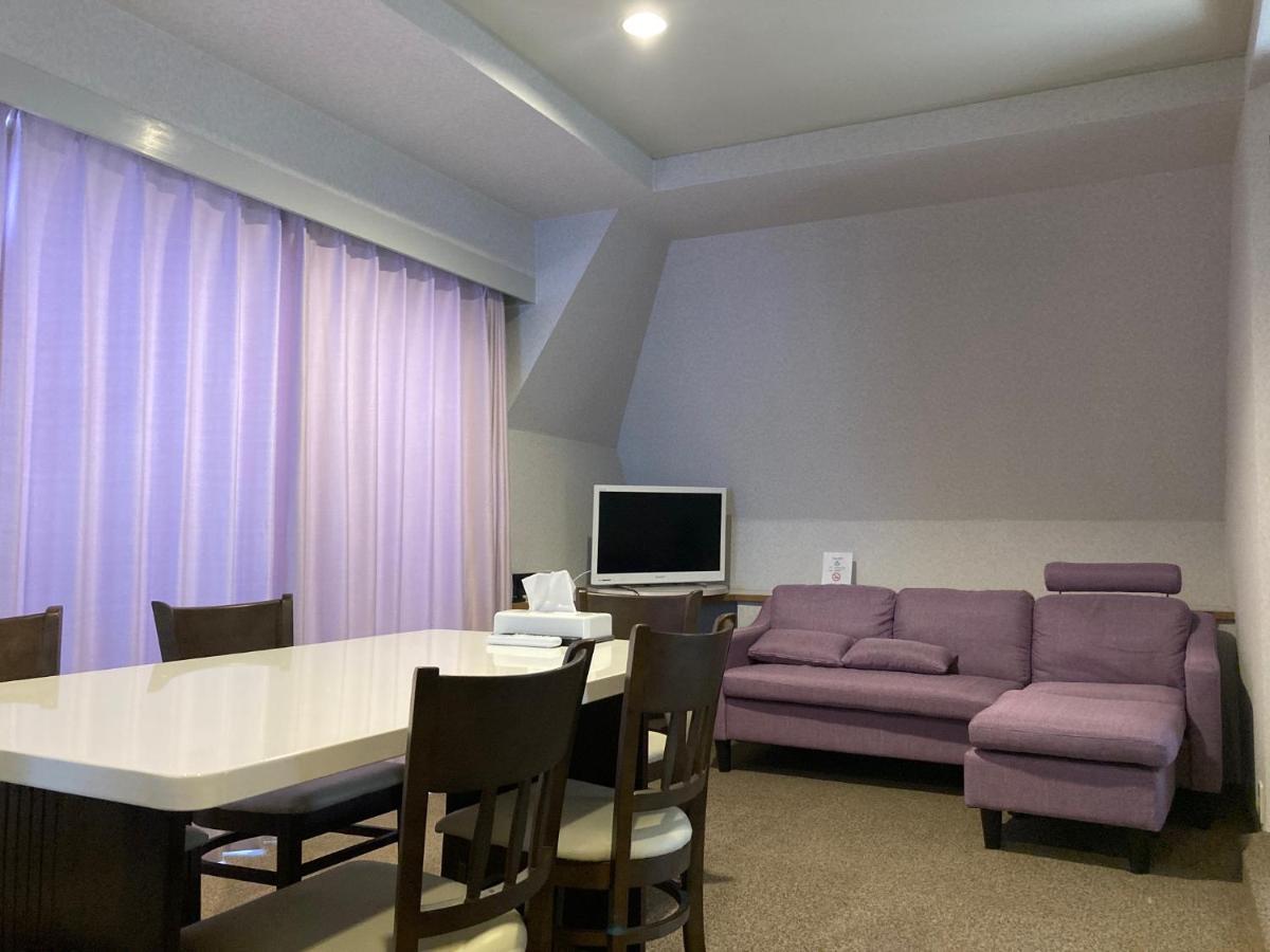 J-Hoppers Beppu Guesthouse ジェイホッパーズ別府ゲストハウス Экстерьер фото